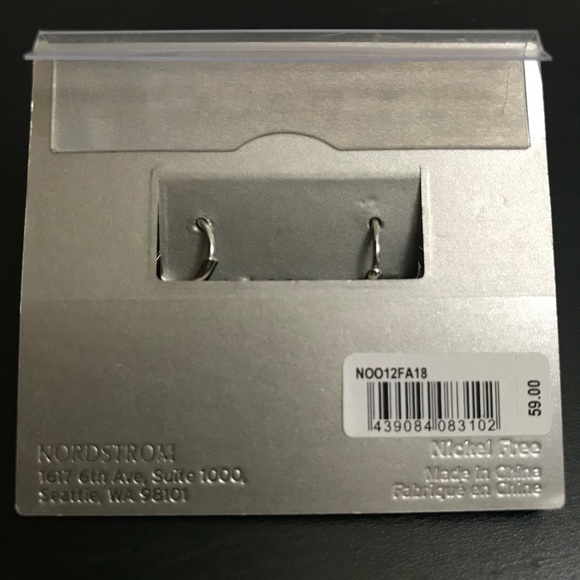 NWT Nordstrom crystal drop earrings - Picture 4 of 8